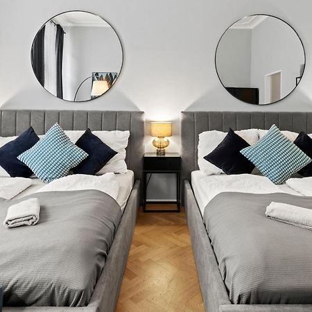 5 Bedrooms - 143 M² - Near Main Station Wina Bagian luar foto