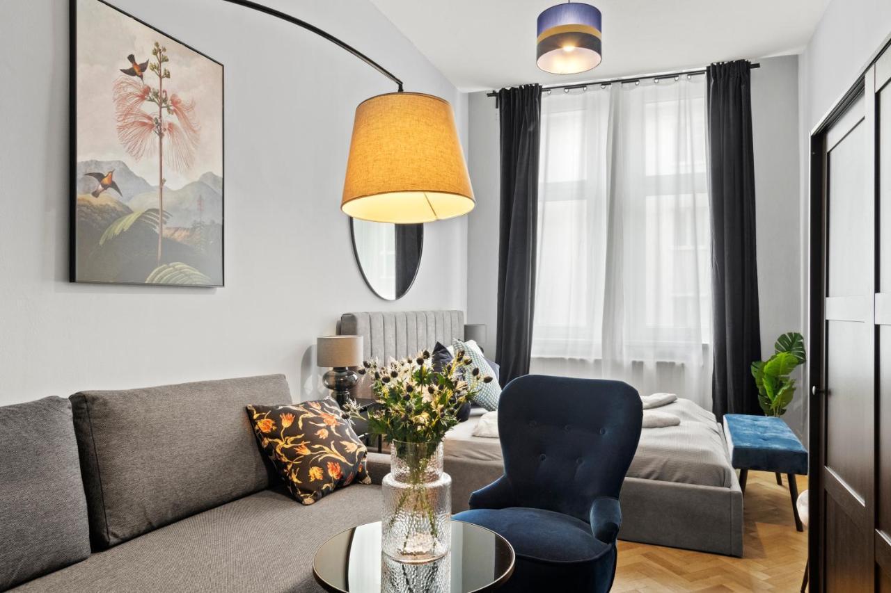 5 Bedrooms - 143 M² - Near Main Station Wina Bagian luar foto