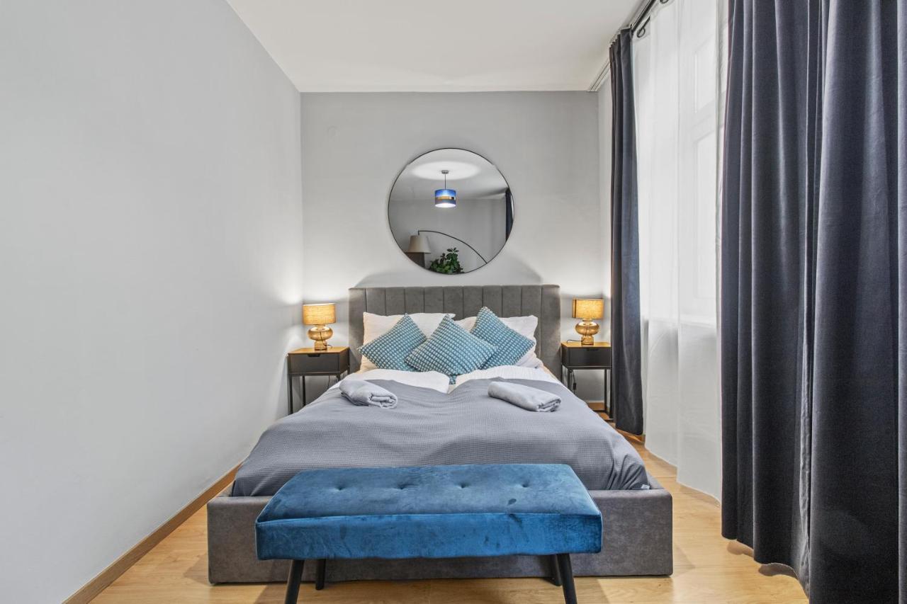 5 Bedrooms - 143 M² - Near Main Station Wina Bagian luar foto