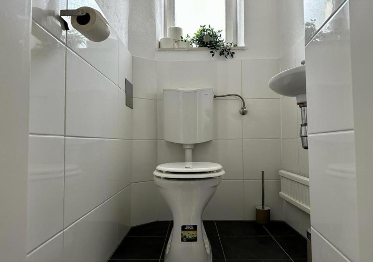 5 Bedrooms - 143 M² - Near Main Station Wina Bagian luar foto